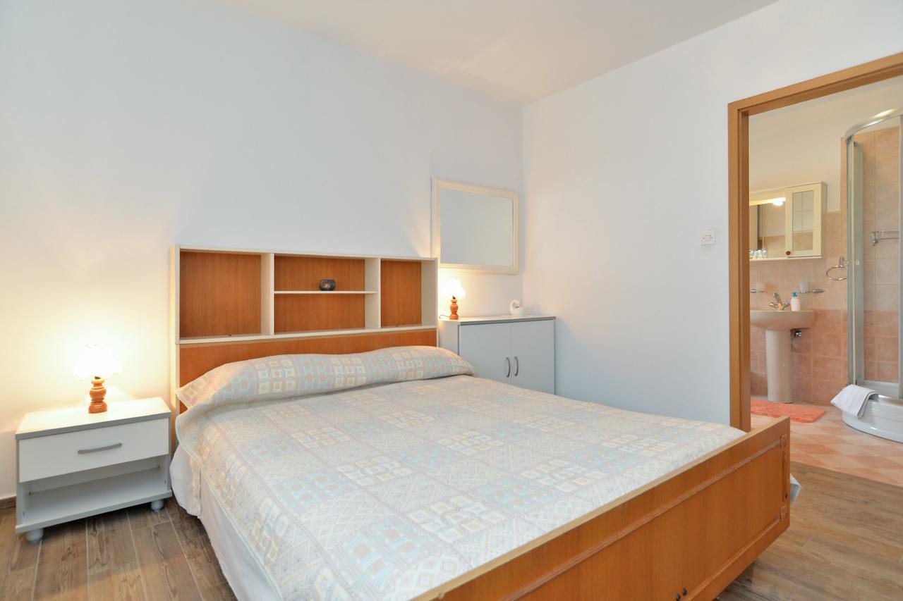 Apartment & Room Tanja 1552 Pula Buitenkant foto