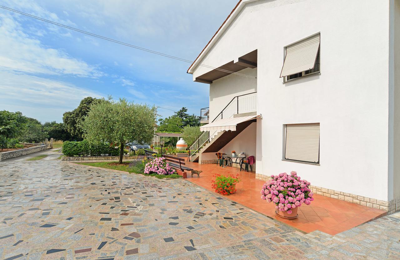 Apartment & Room Tanja 1552 Pula Buitenkant foto